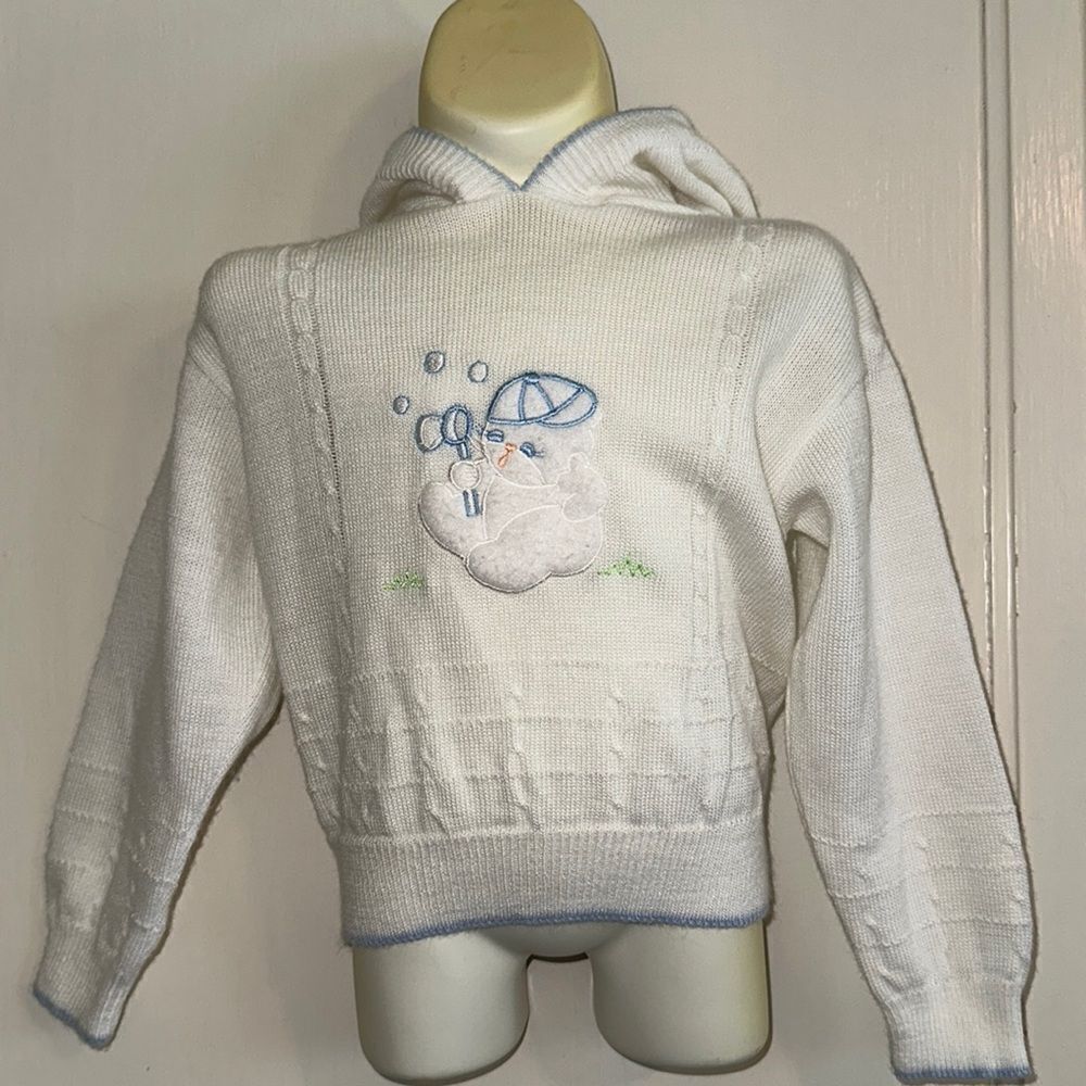 Vintage Petit Ami white acrylic hooded baby boy sweater with embroidered cat‎